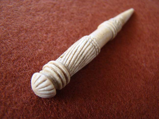 A wonderful spirally turned 19th century whalebone fid